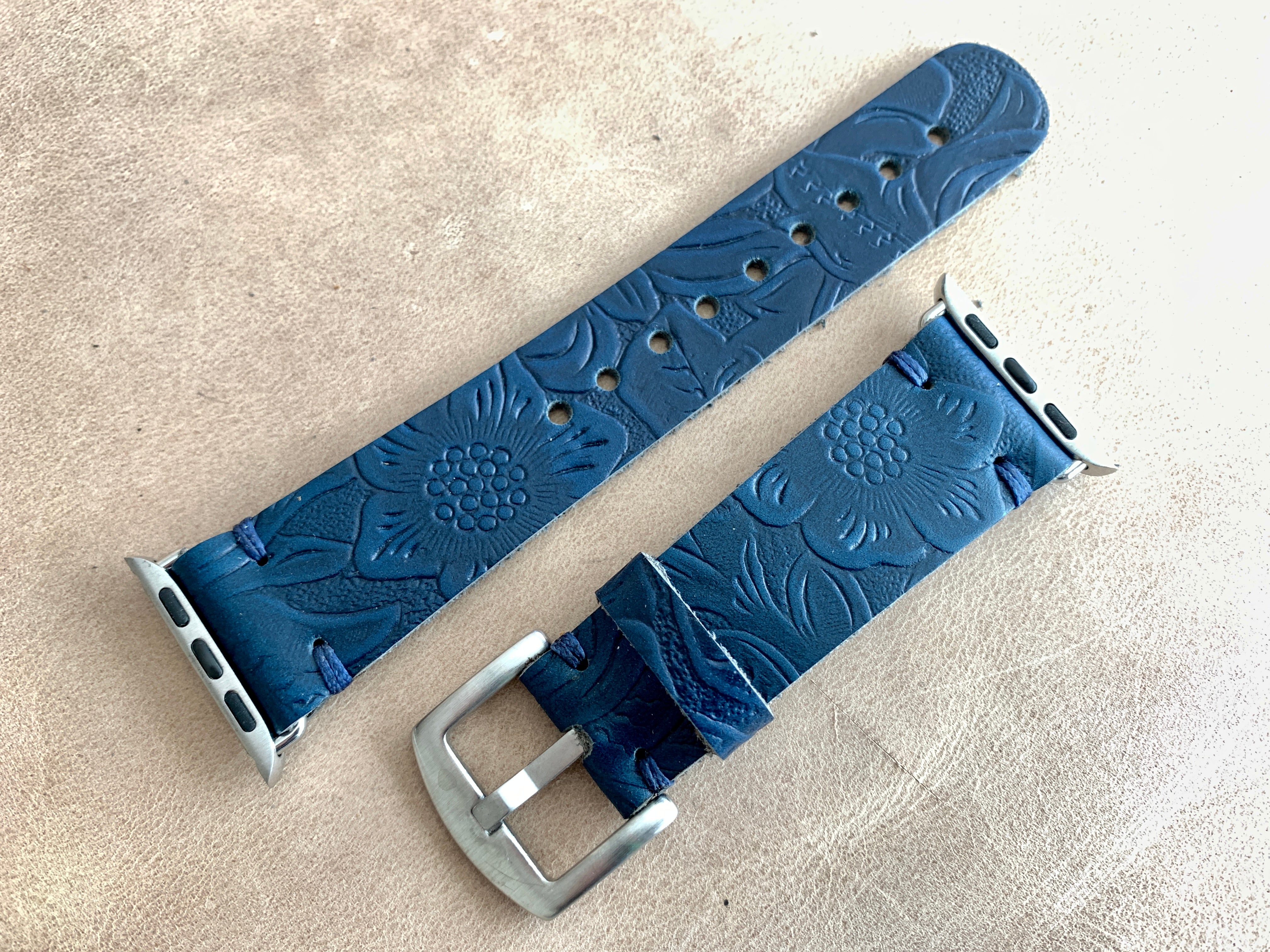Apple watch band Series 1 2 3 4 5 6 7 8 SE 42-44-45 mm, 38-40-41 mm, Leather watch band, iWatch band, Apple watch leather band Navy Blue Flower