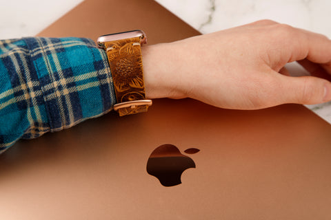 Brown Flower Apple Watch Band 42-44-45 mm, 38-40-41 mm, Leather Watch Band, iWatch band, Apple Watch Leather Band, Series 1 2 3 4 5 6 7 8 SE